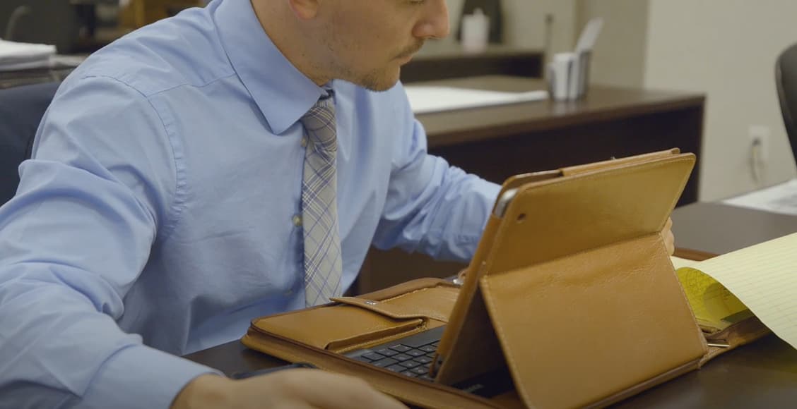 Independent agent at work